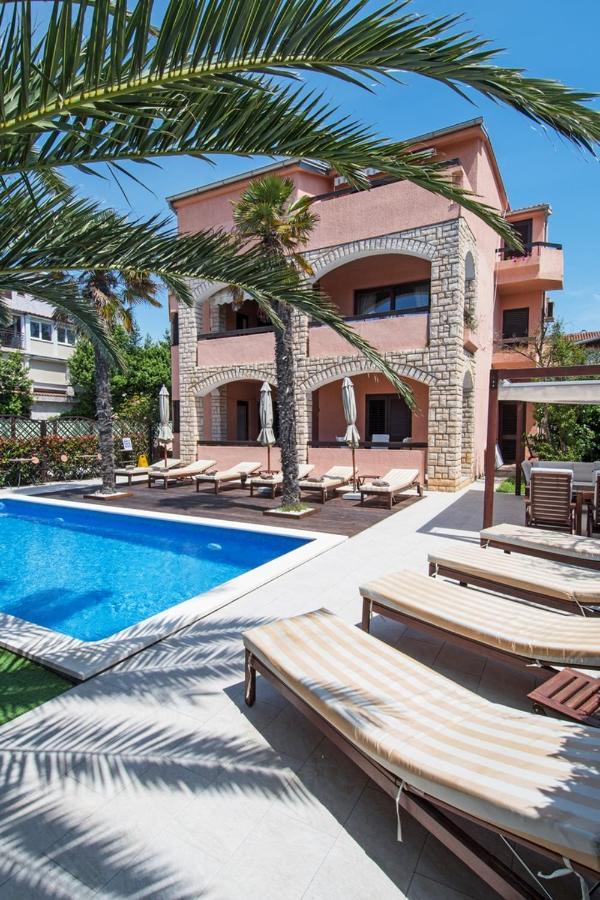Bed and Breakfast Breakfast & Bed Anita Medulin Exterior foto