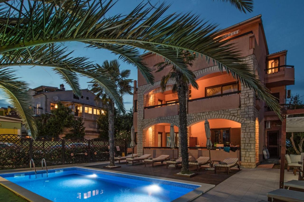 Bed and Breakfast Breakfast & Bed Anita Medulin Exterior foto